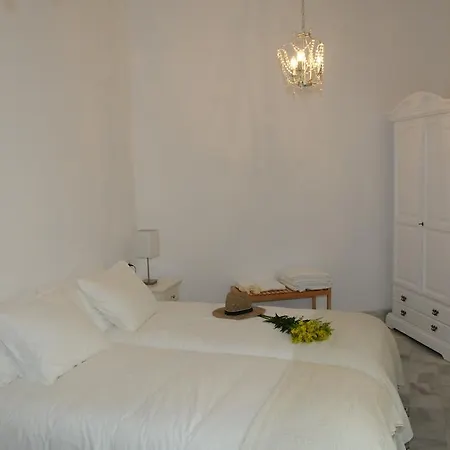 Santa Maria 12 Boutique * Cadice